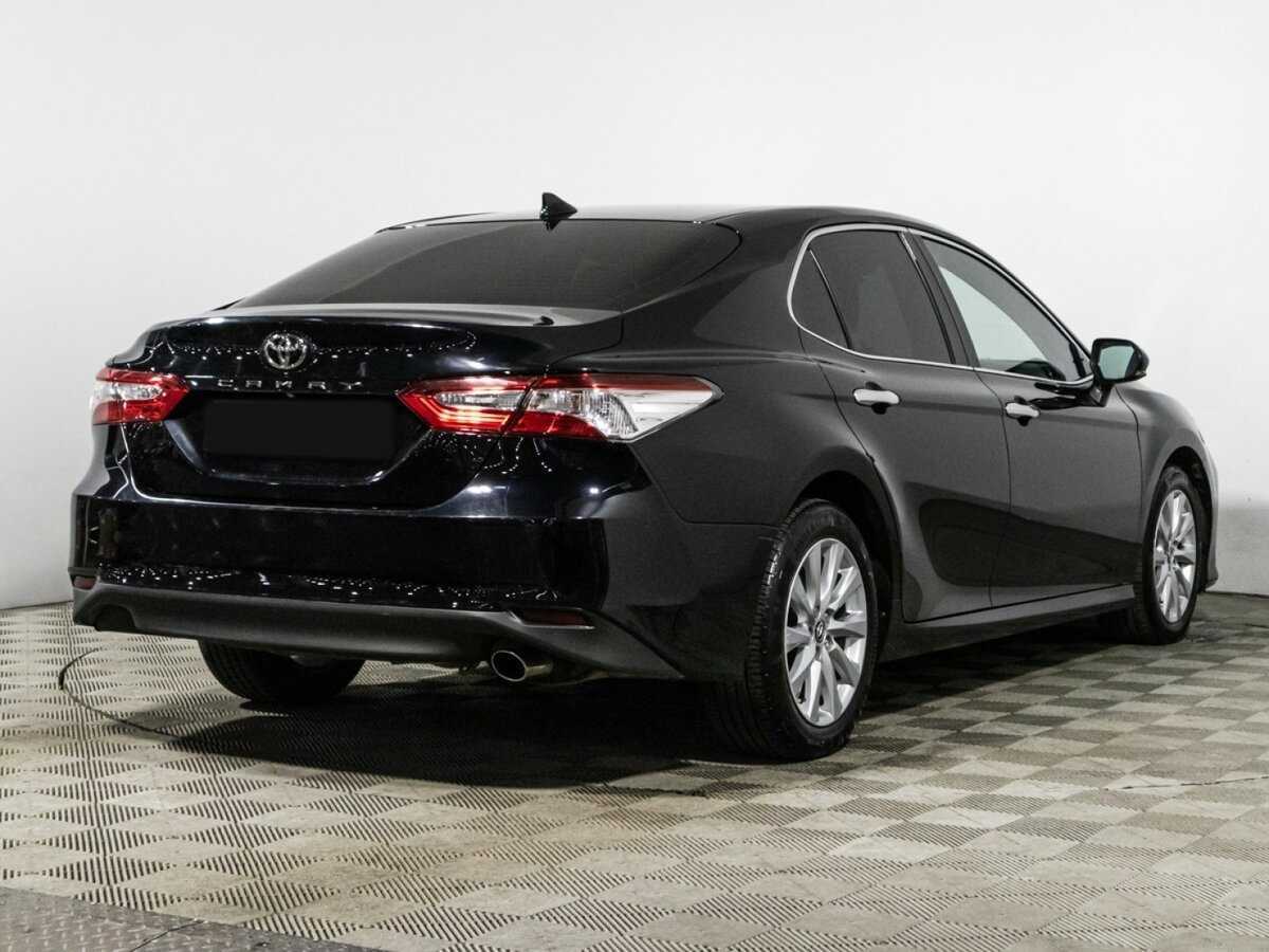 Toyota Camry 2019 года с пробегом. Фото: #4