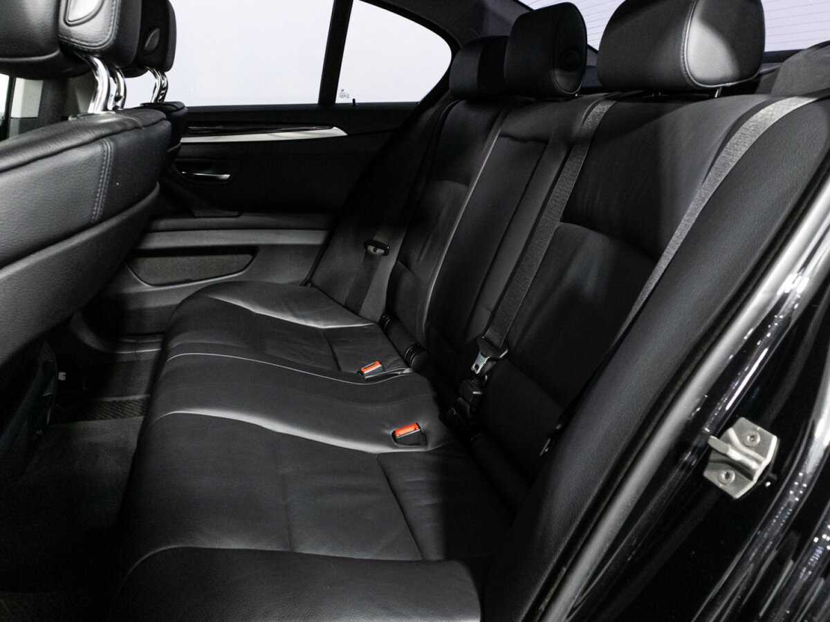 BMW 5 серии 2012 года с пробегом. Фото: #9