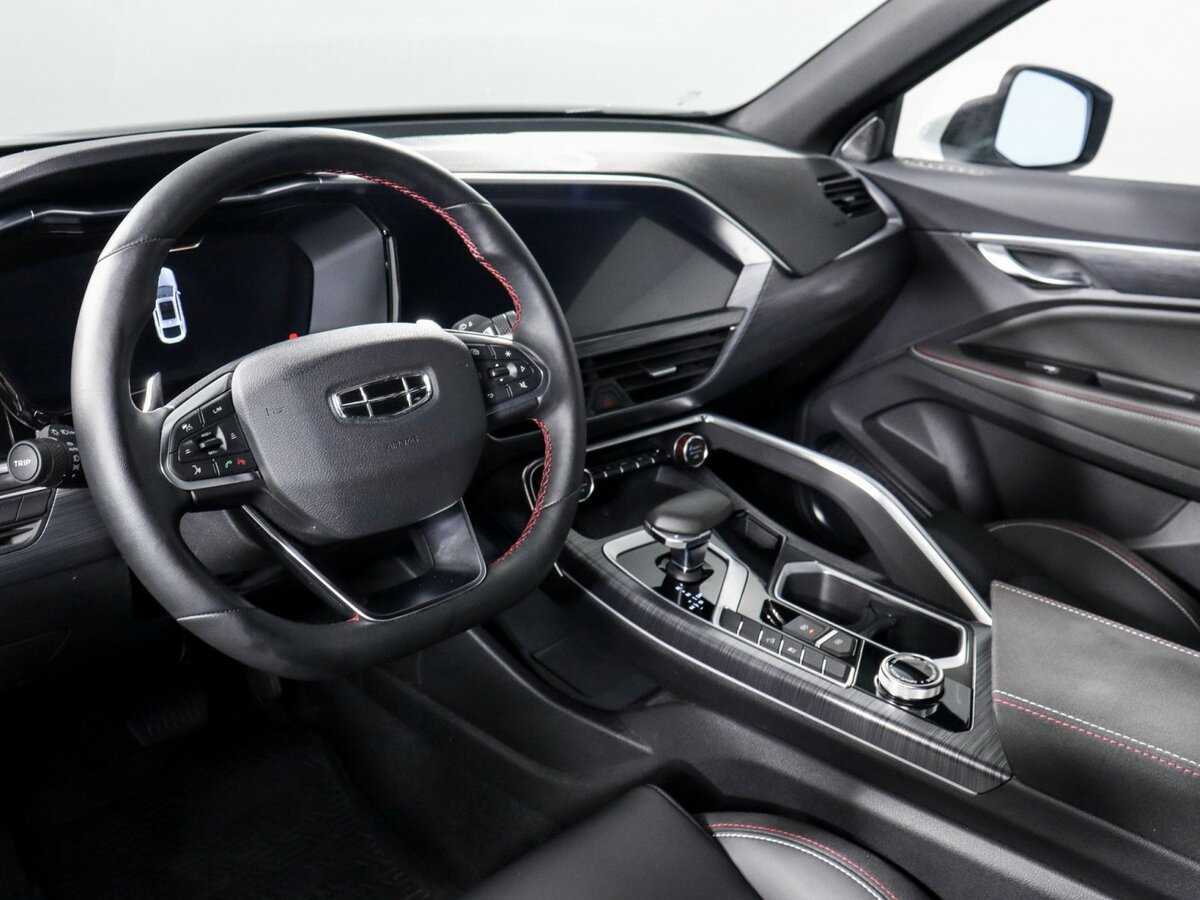 Geely Tugella 2023 года с пробегом. Фото: #13