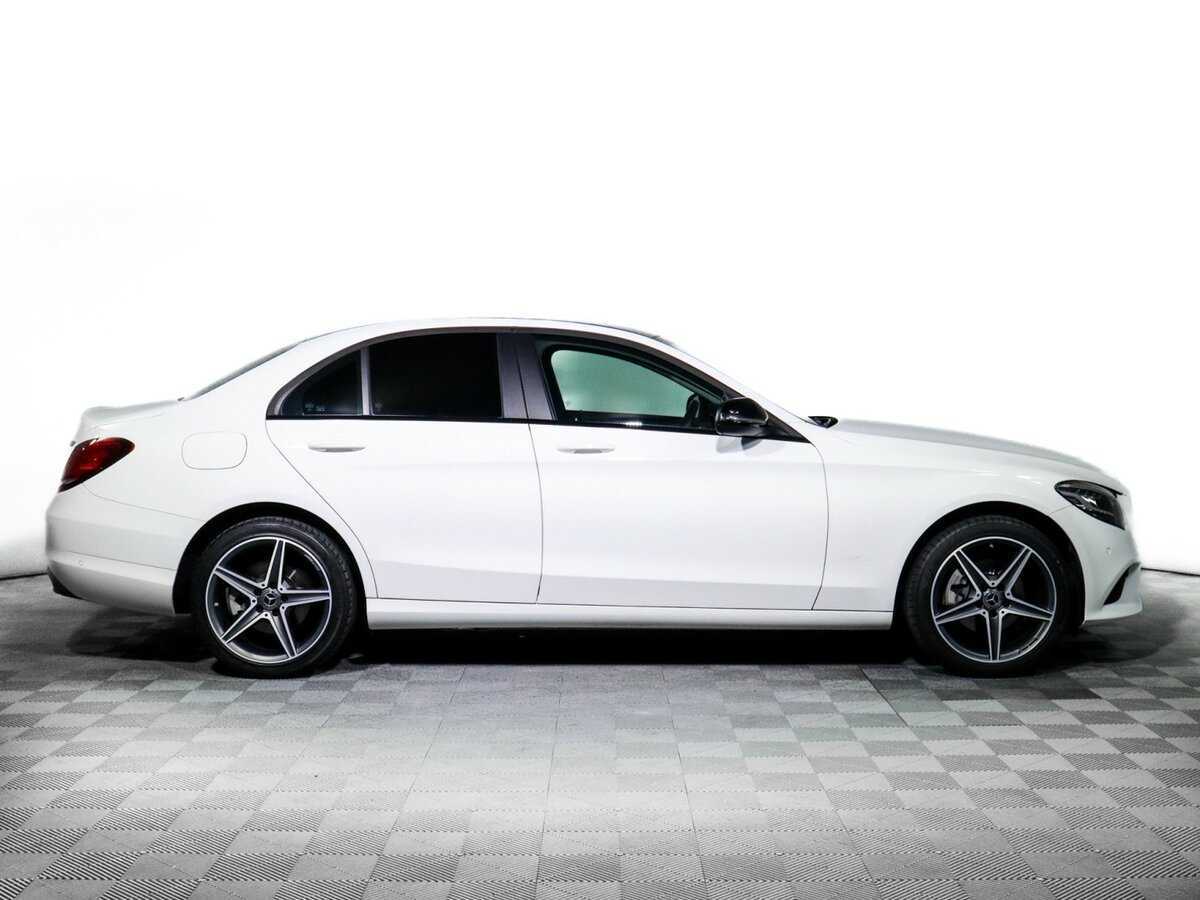 Mercedes-Benz C-Класс 2018 года с пробегом. Фото: #3