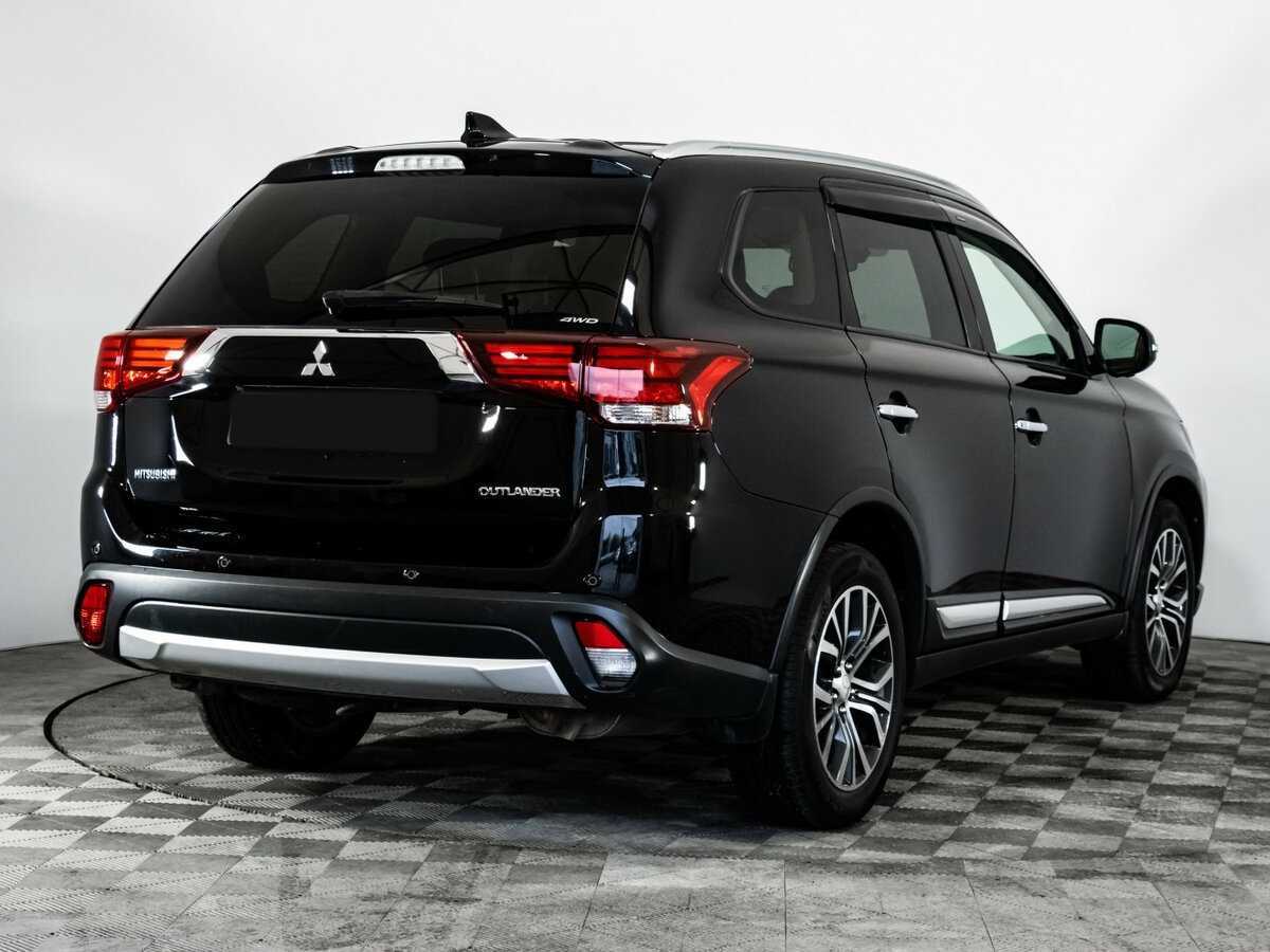 Mitsubishi Outlander 2018 года с пробегом. Фото: #3
