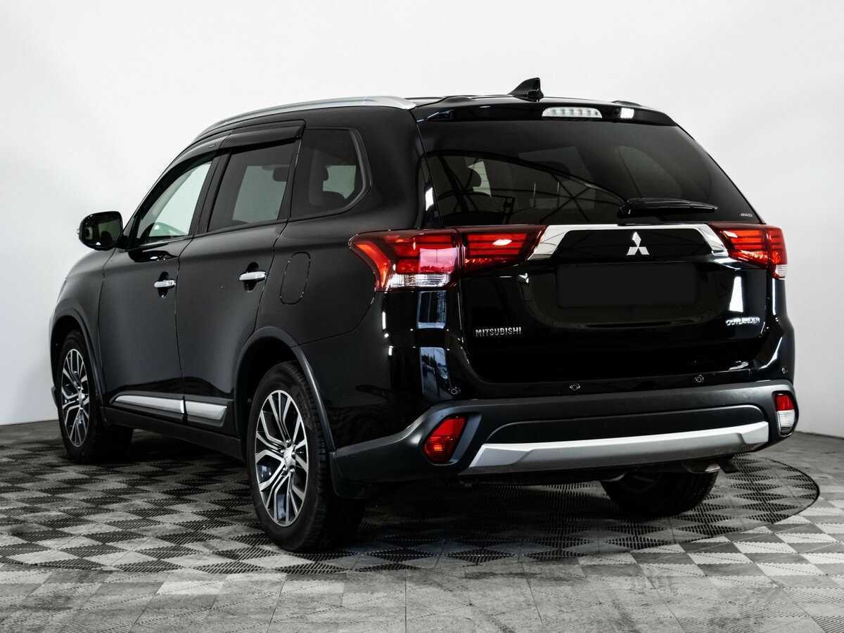 Mitsubishi Outlander 2018 года с пробегом. Фото: #5
