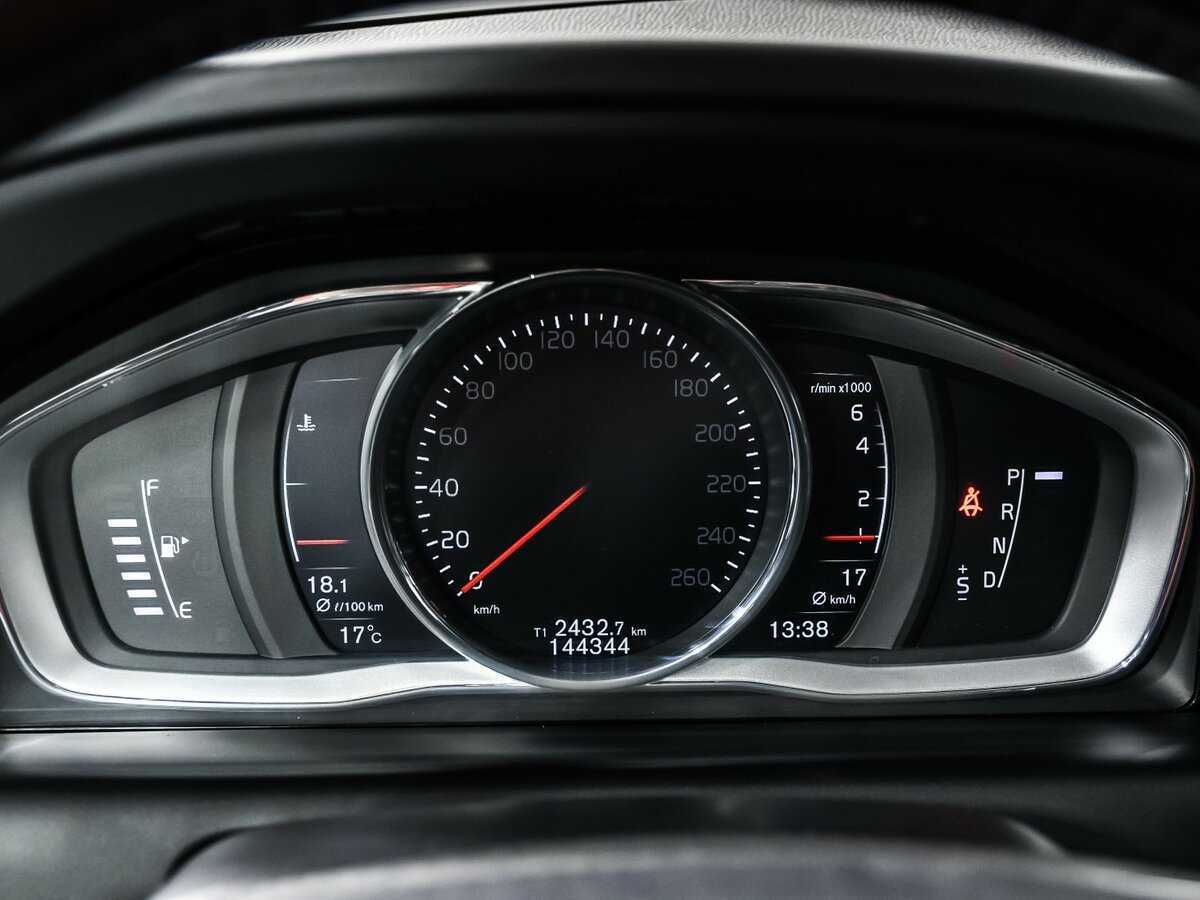 Volvo XC60 2017 года с пробегом. Фото: #9