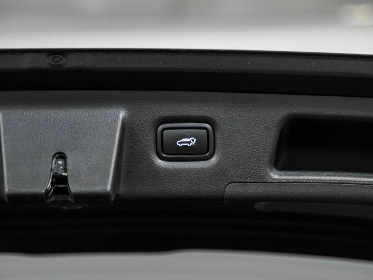 Hyundai Santa Fe 2019 года с пробегом. Фото: #25