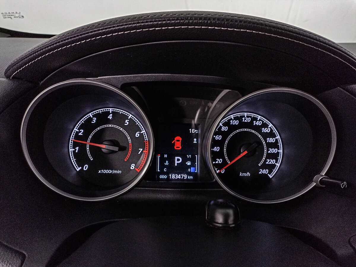 Mitsubishi Outlander 2012 года с пробегом. Фото: #12