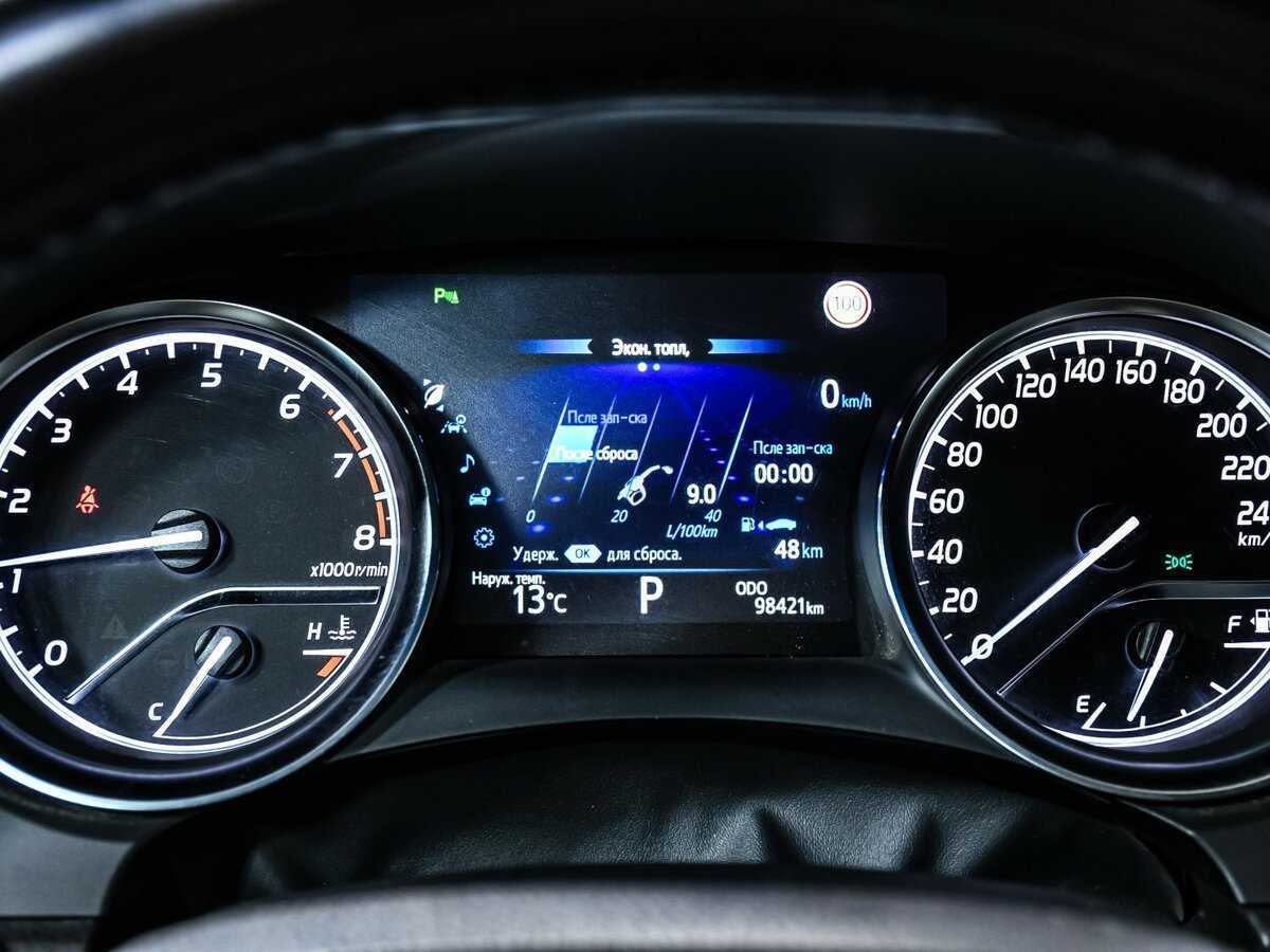 Toyota Camry 2019 года с пробегом. Фото: #9