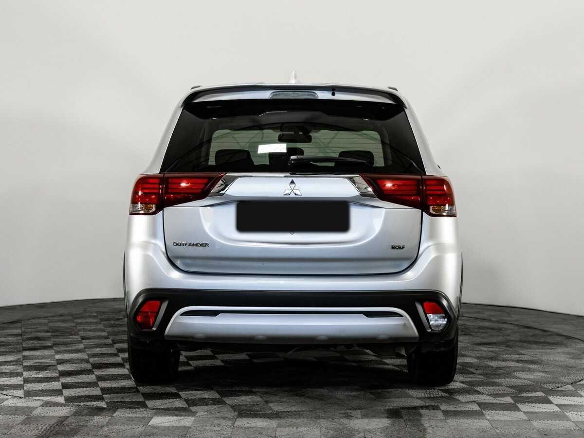 Mitsubishi Outlander 2021 года с пробегом. Фото: #4