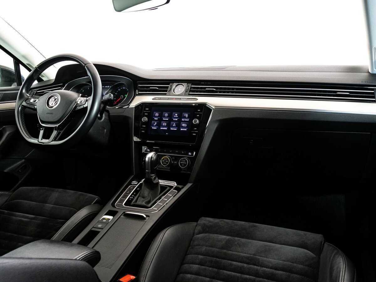 Б/У Фольксваген Пассат 2018 года. Фото: #5