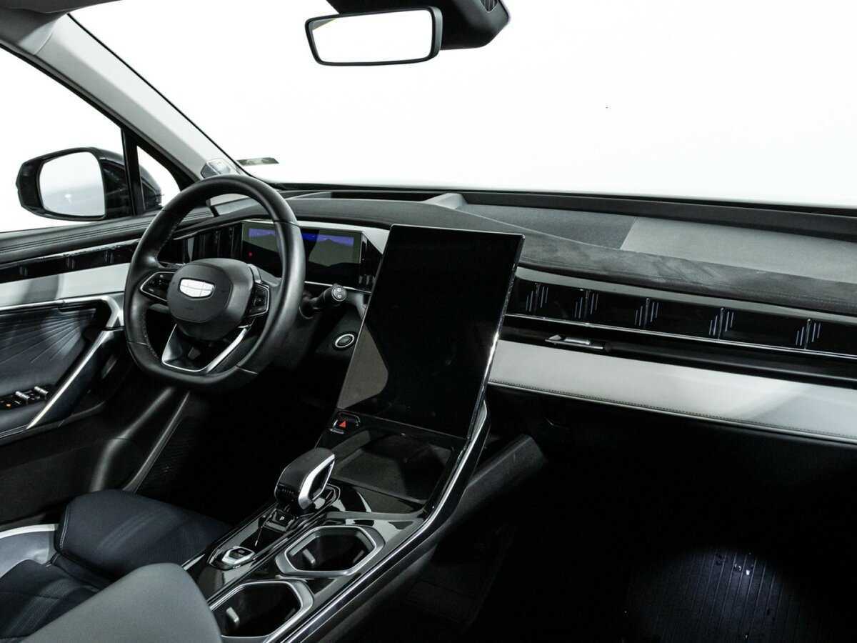 Geely Atlas 2024 года с пробегом. Фото: #8