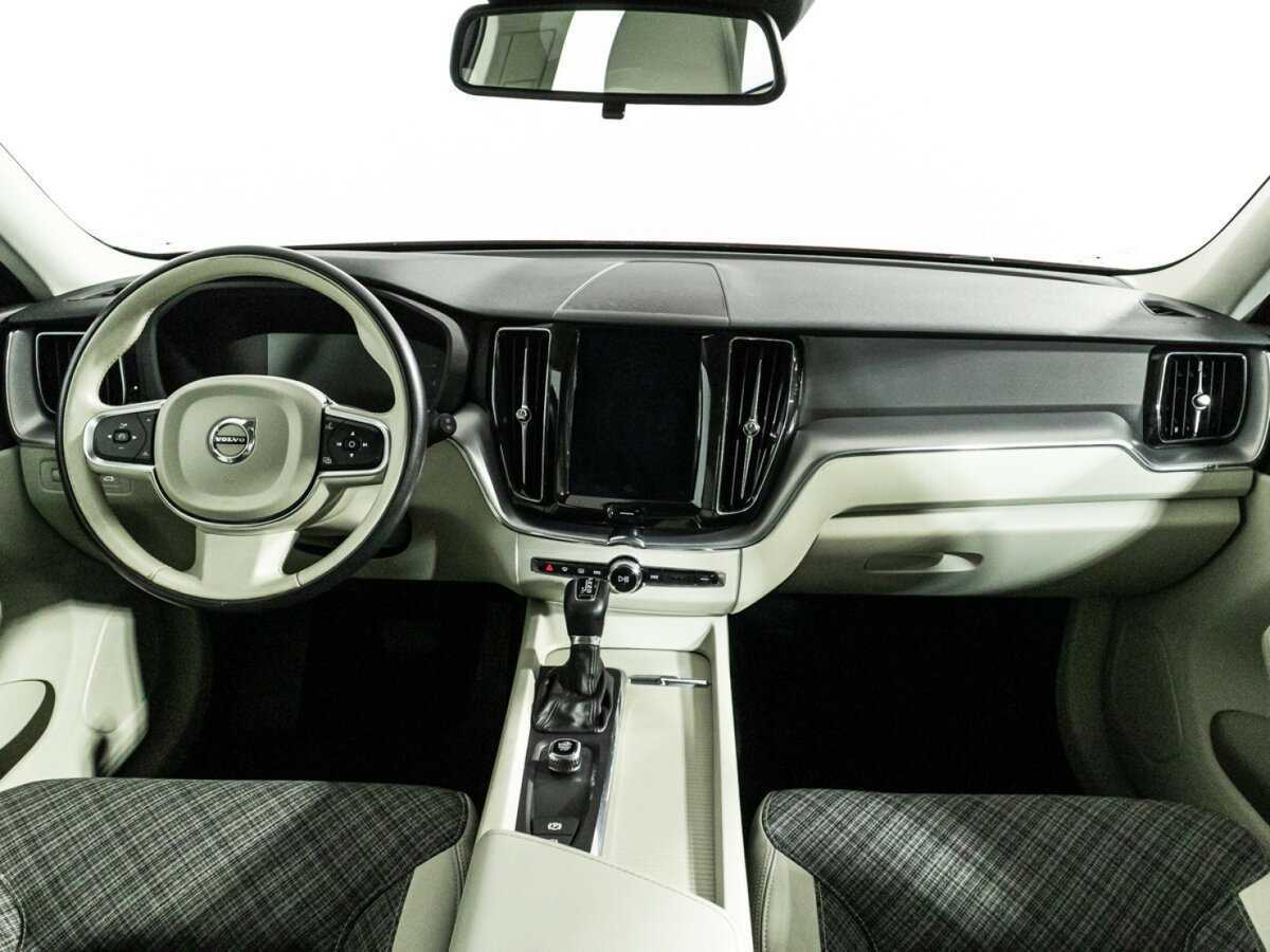 Volvo XC60 2019 года с пробегом. Фото: #12