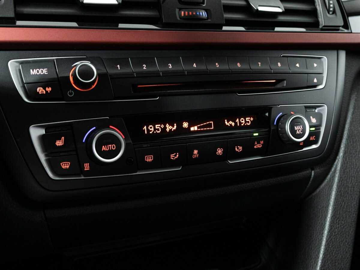 BMW 3 серии 2015 года с пробегом. Фото: #16