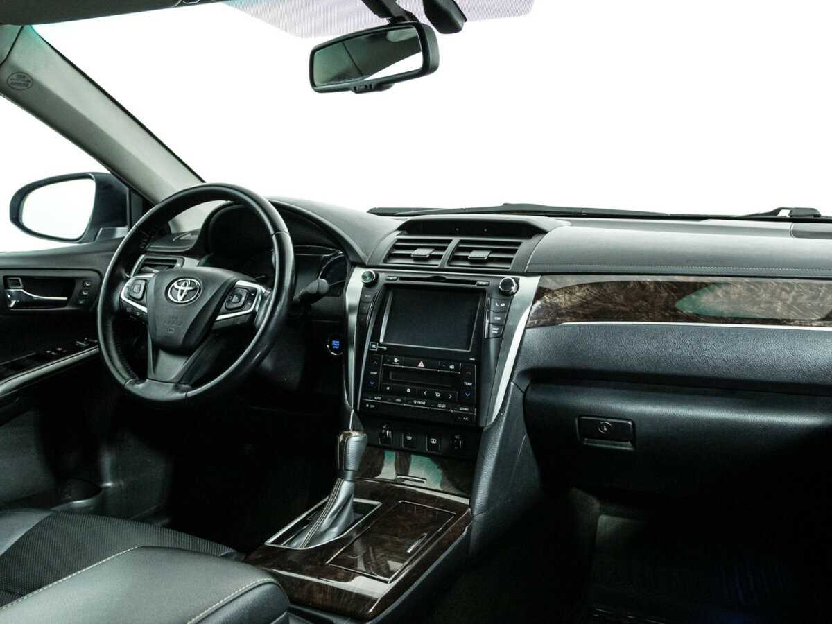 Toyota Camry 2016 года с пробегом. Фото: #8