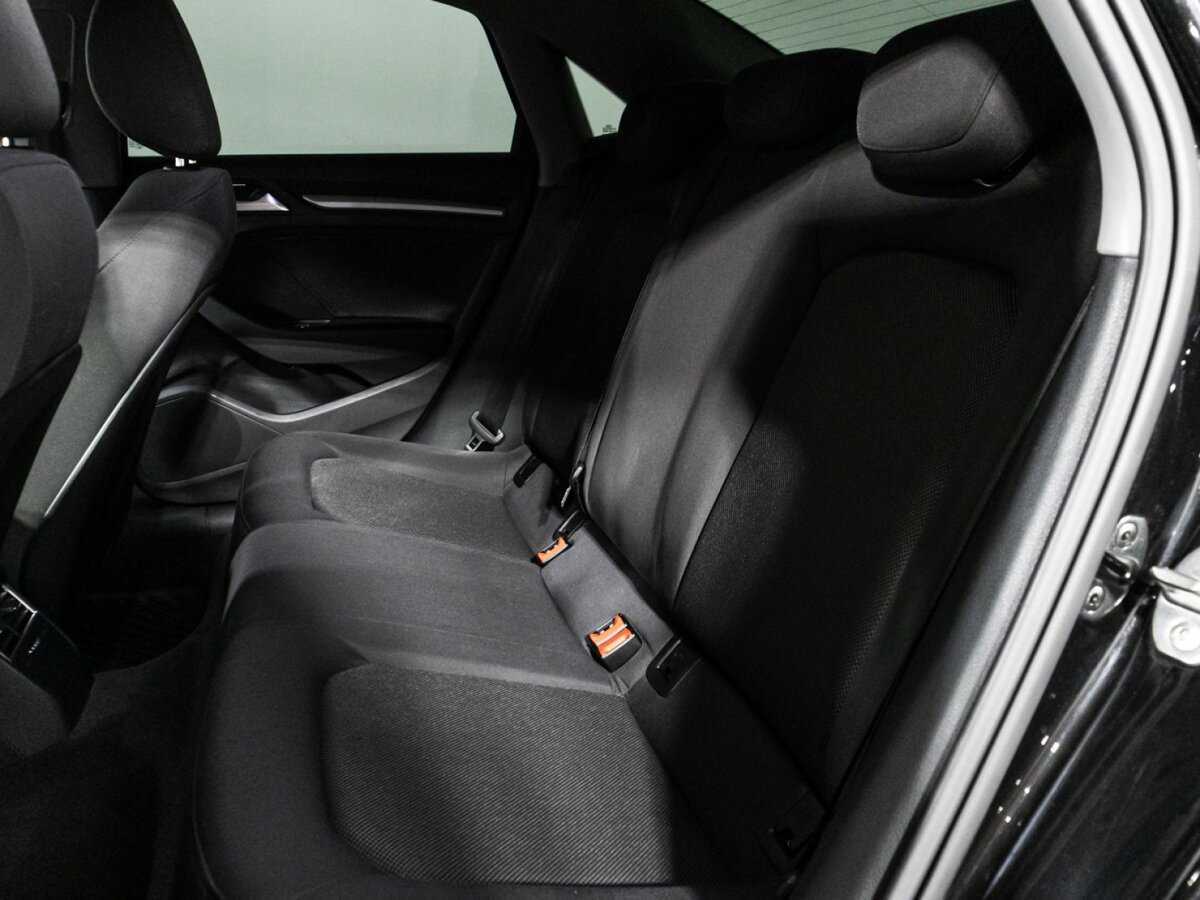 Audi A3 2019 года с пробегом. Фото: #9