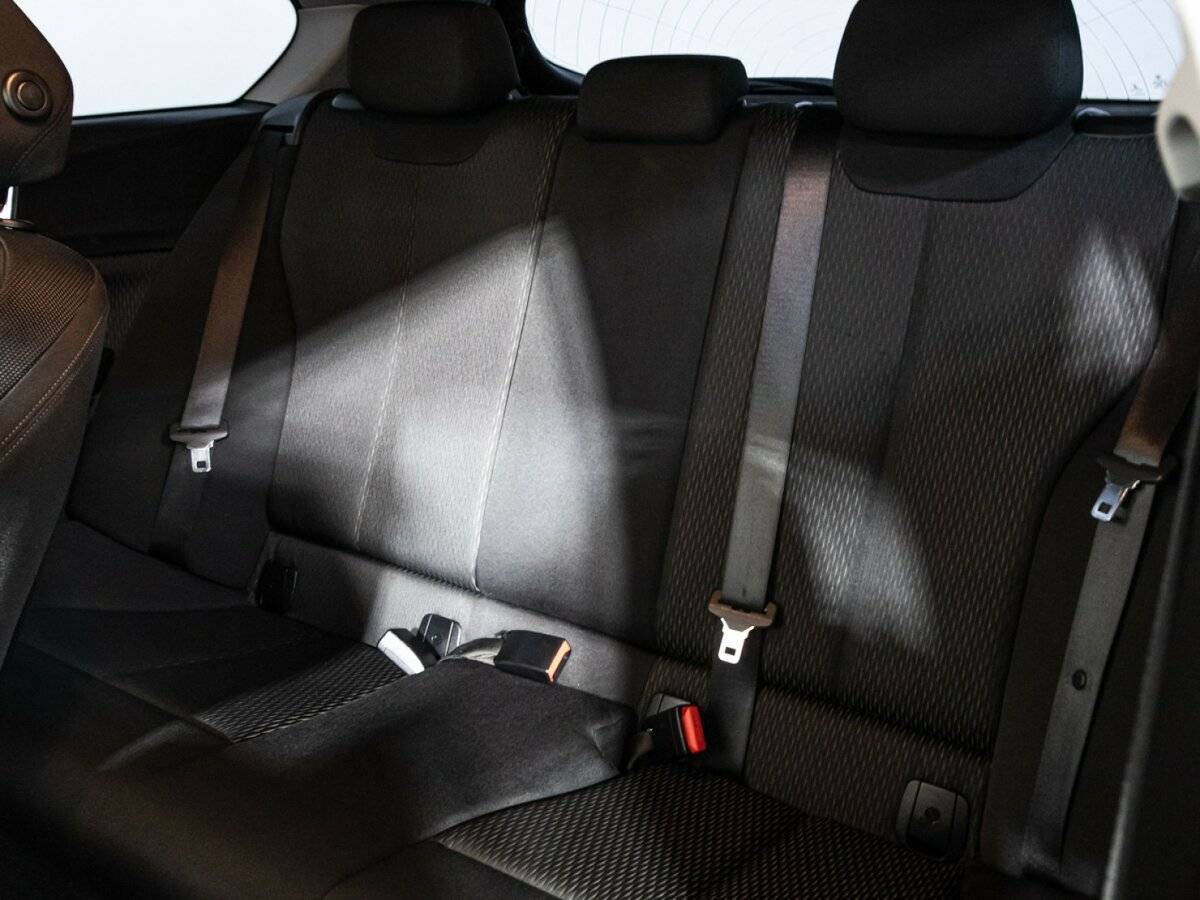 BMW 1 серии 2017 года с пробегом. Фото: #9