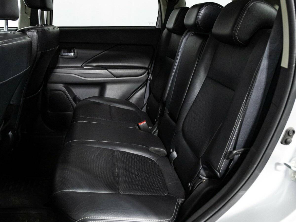 Mitsubishi Outlander 2013 года с пробегом. Фото: #9