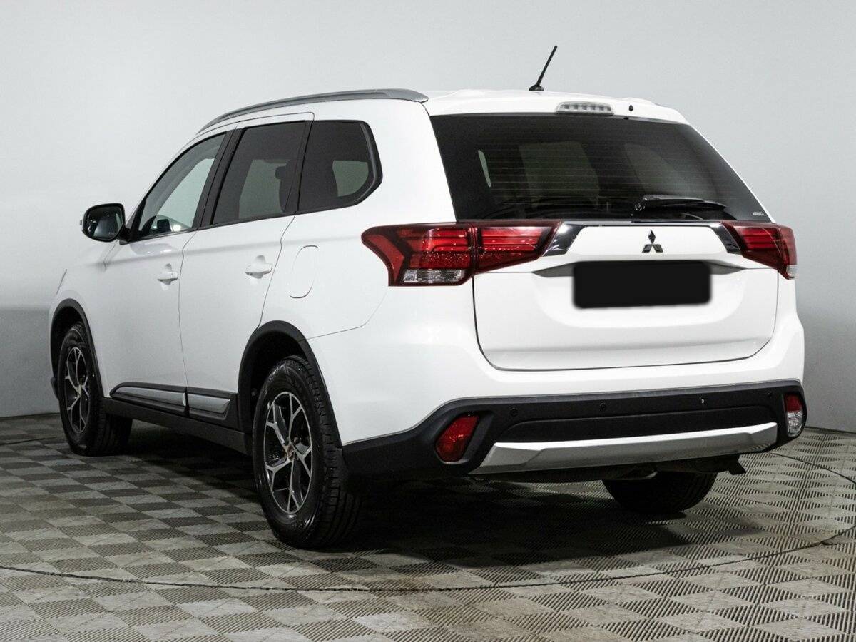 Mitsubishi Outlander 2016 года с пробегом. Фото: #6