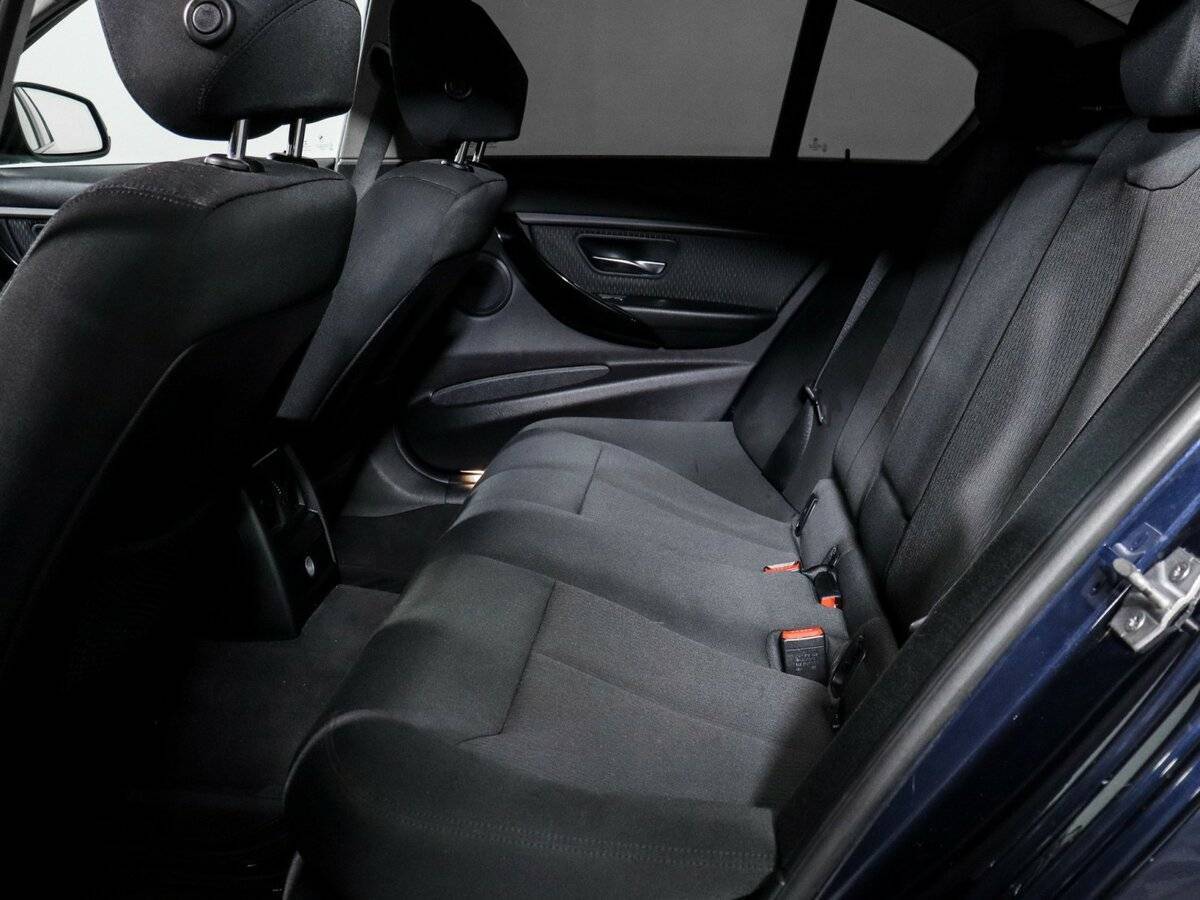 BMW 3 серии 2016 года с пробегом. Фото: #9