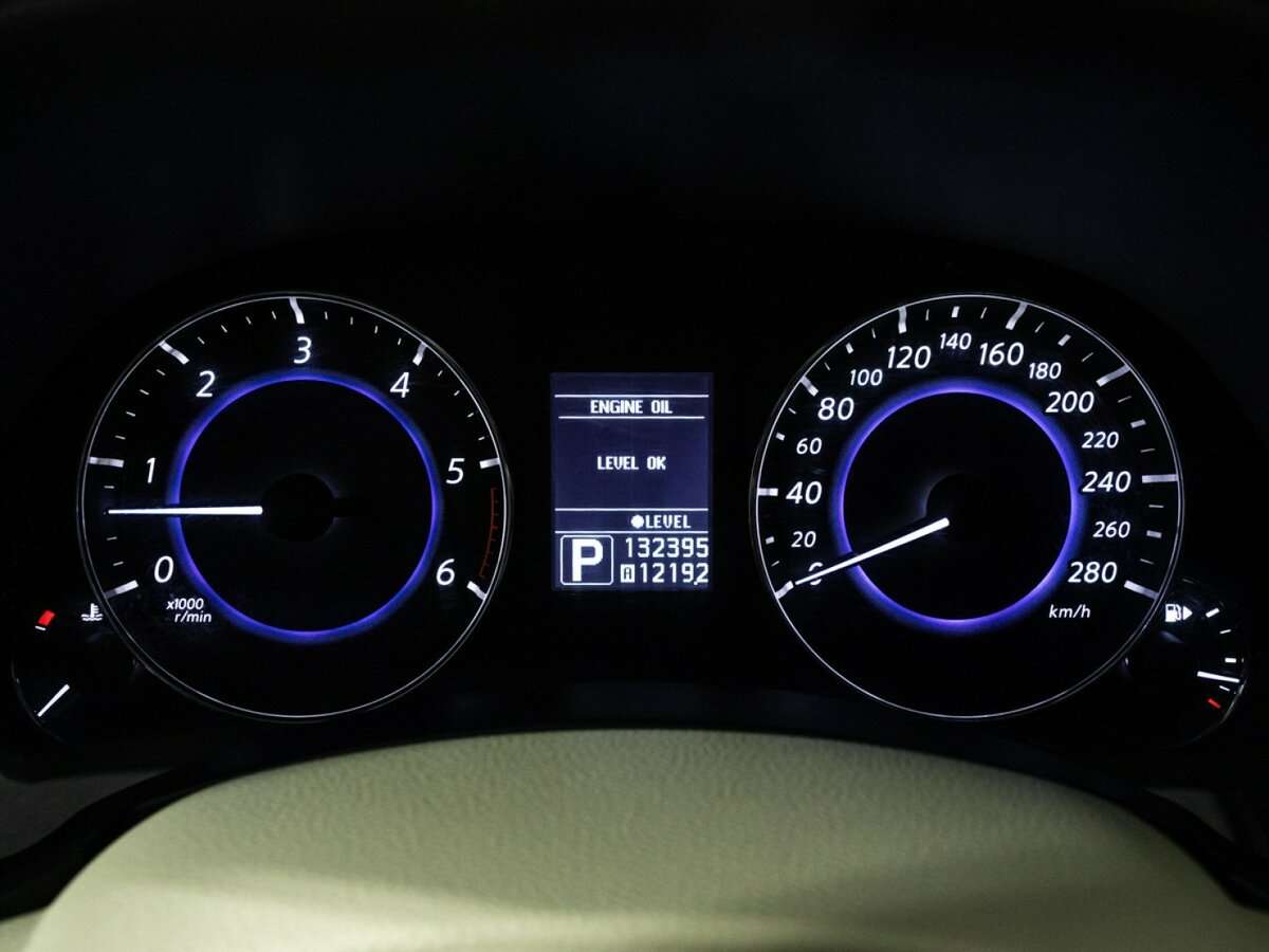 Infiniti FX 2012 года с пробегом. Фото: #11
