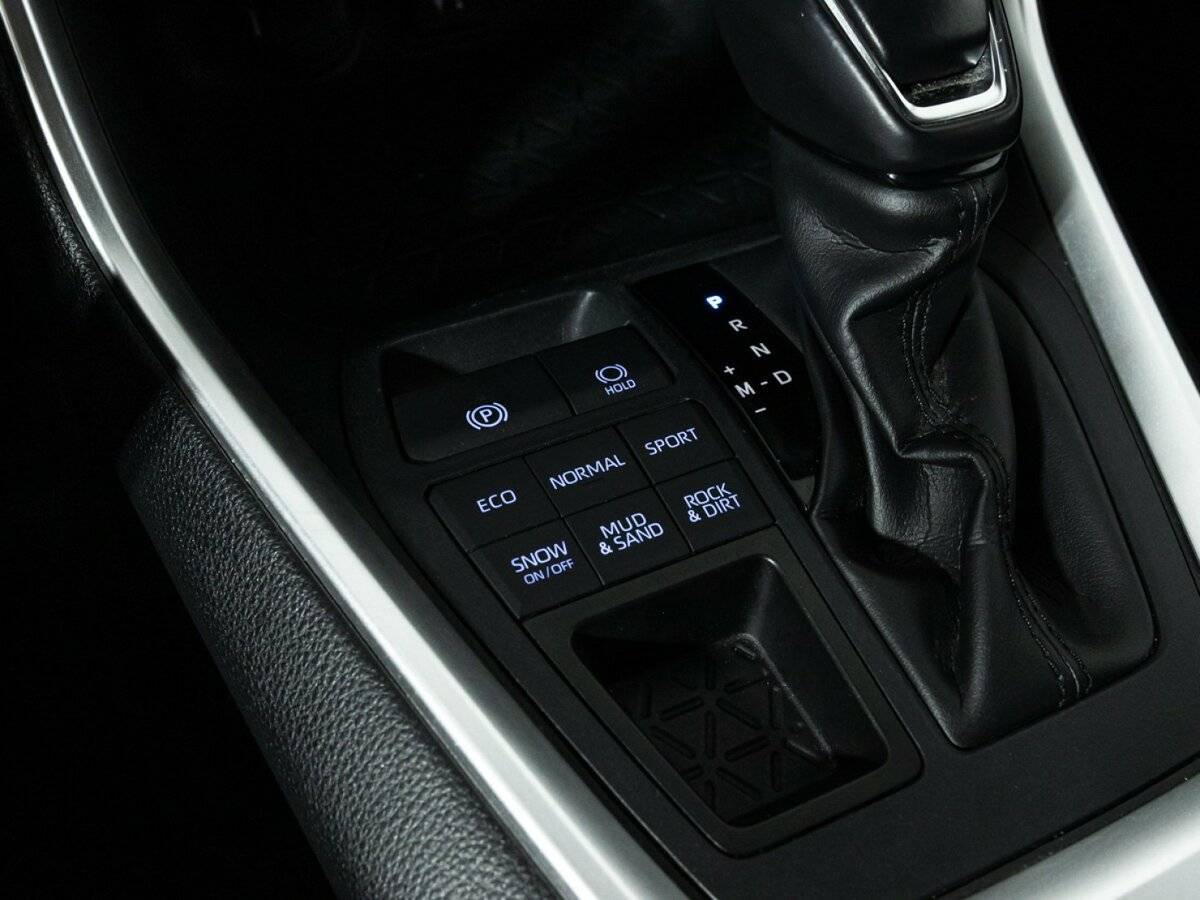 Toyota RAV4 2020 года с пробегом. Фото: #18