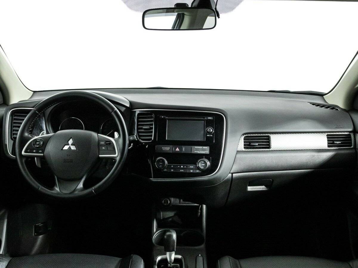 Mitsubishi Outlander 2012 года с пробегом. Фото: #12