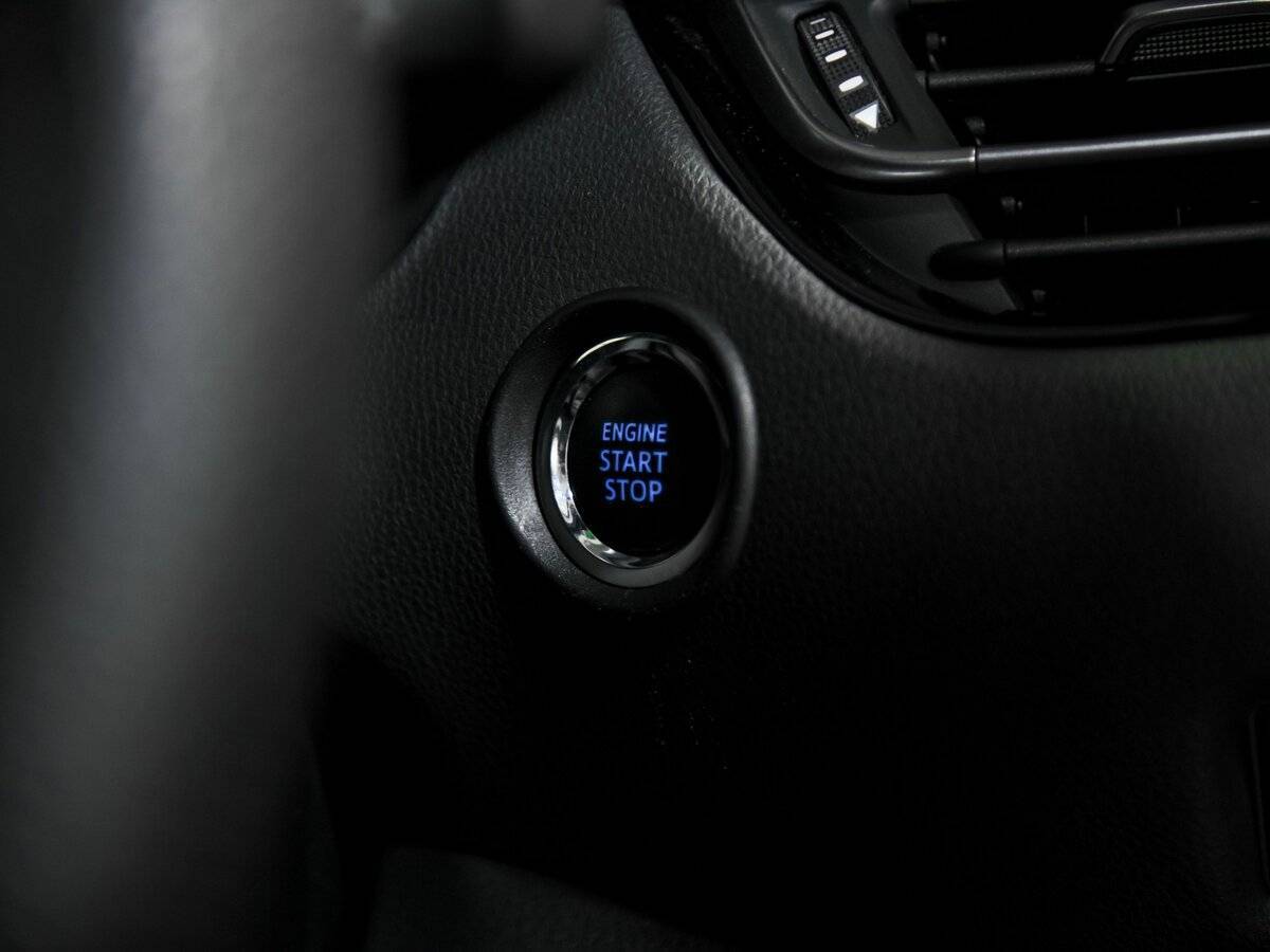 Toyota C-HR 2020 года с пробегом. Фото: #10