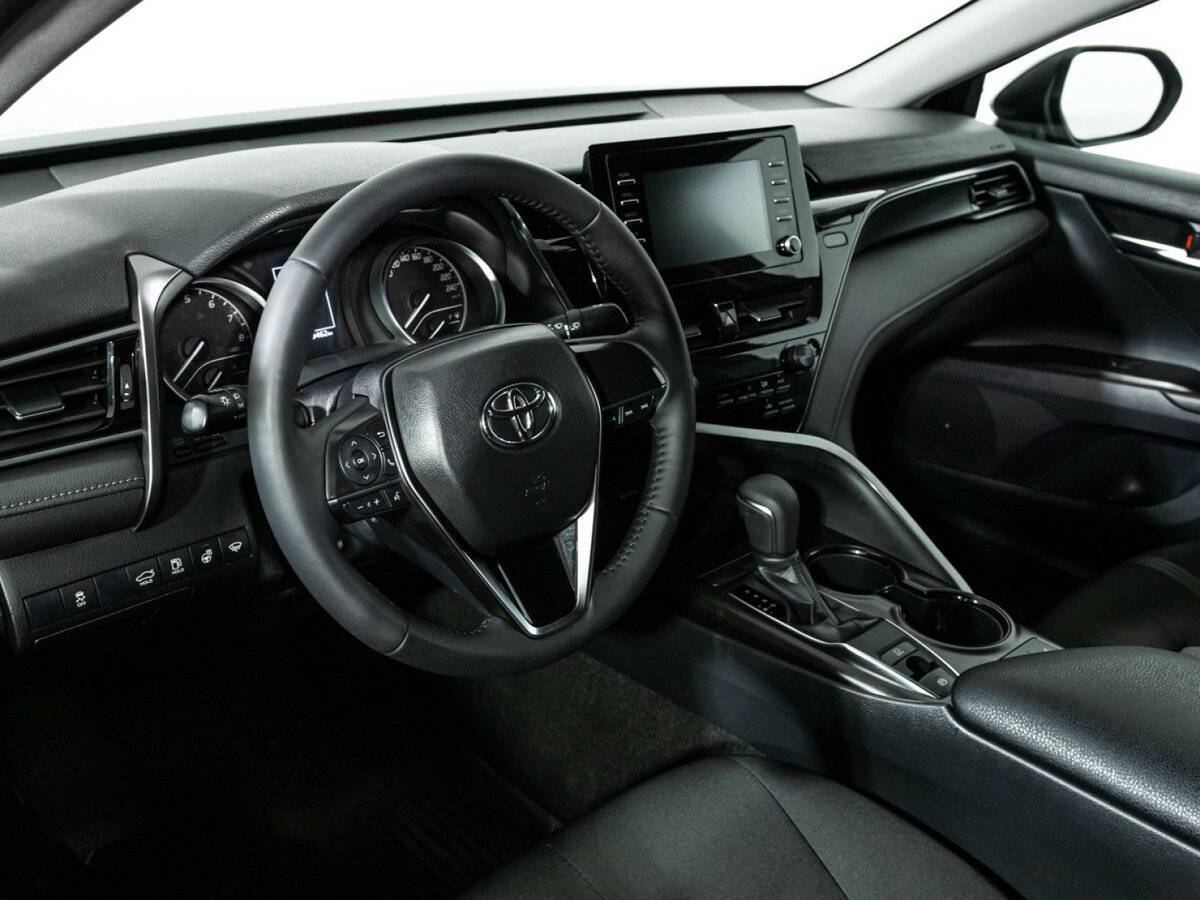 Б/У Тойота Камри 2021 года. Фото: #10