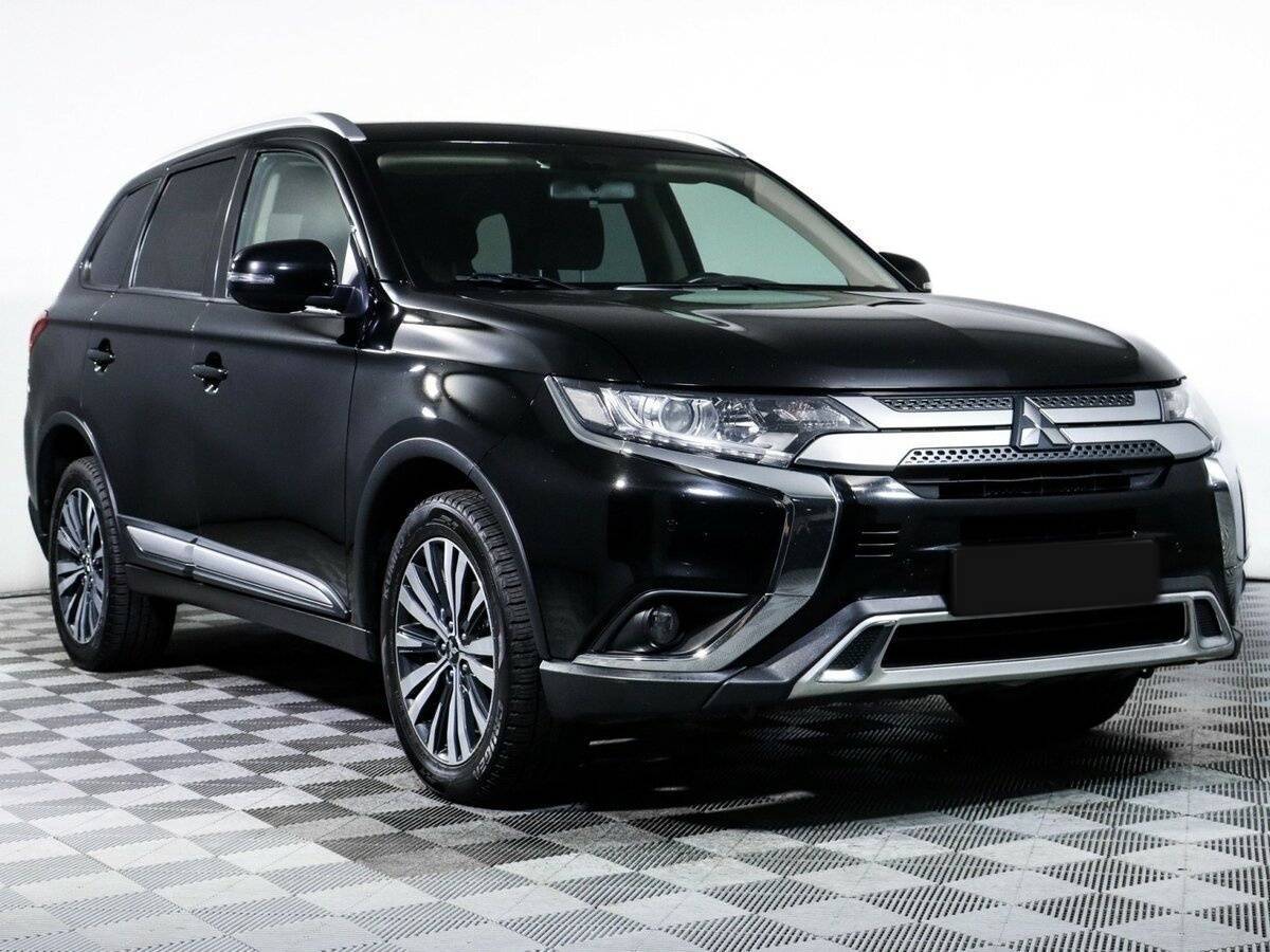 Mitsubishi Outlander 2019 года с пробегом. Фото: #2