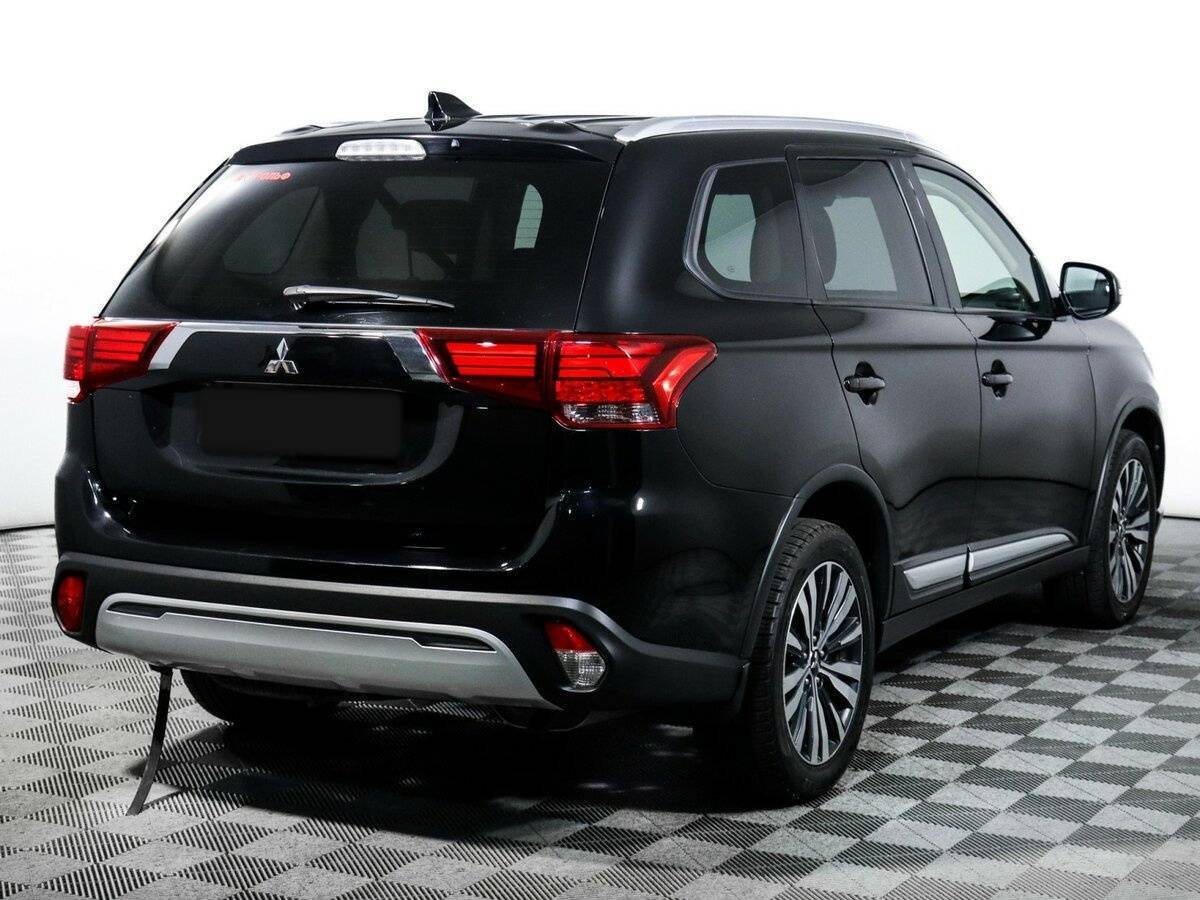 Mitsubishi Outlander 2019 года с пробегом. Фото: #4