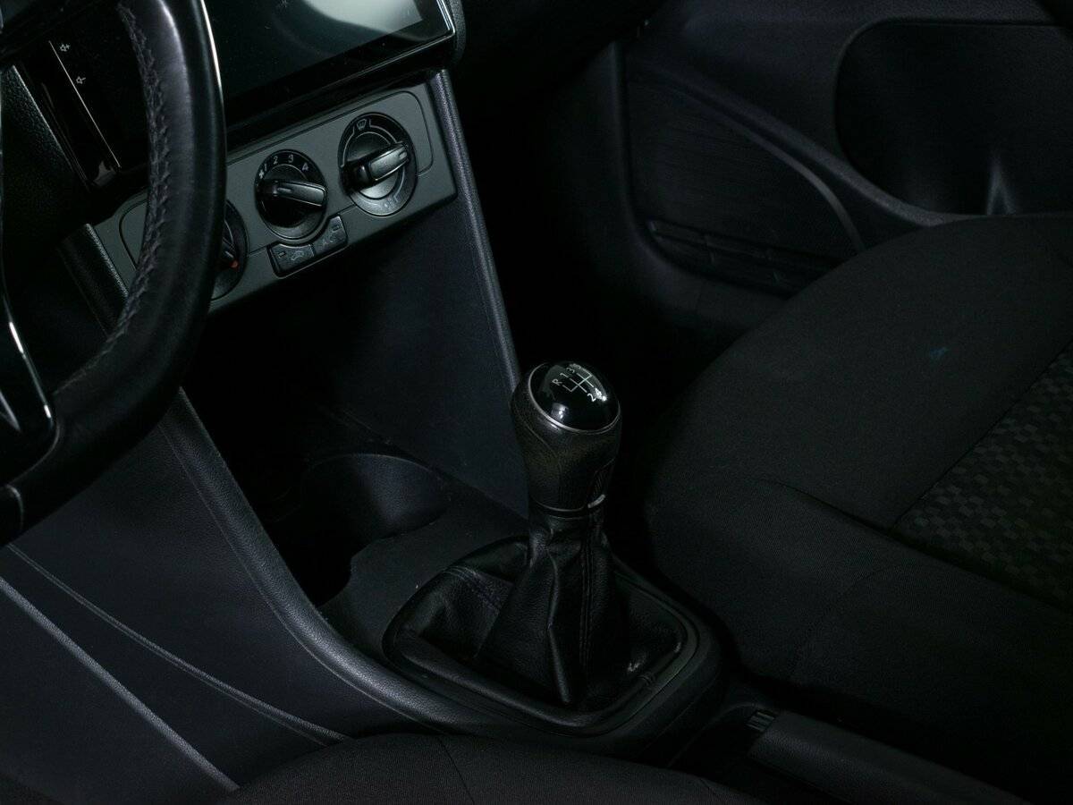 Б/У Фольксваген Поло 2018 года. Фото: #12