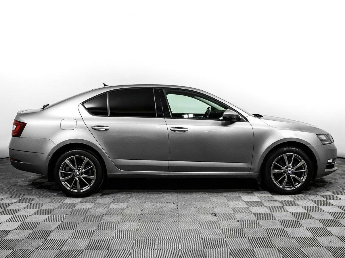 Б/У Шкода Октавия 2018 года. Фото: #3