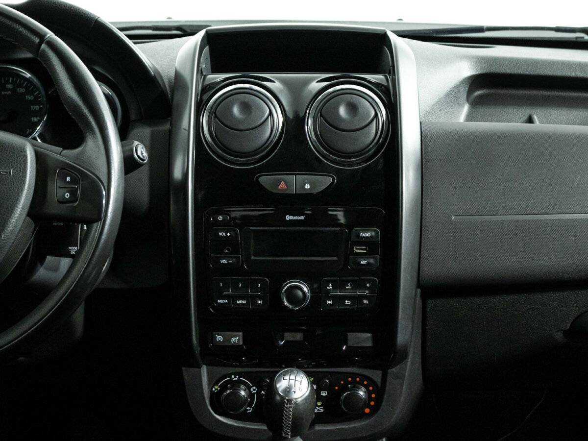 Б/У Рено Дастер 2017 года. Фото: #13