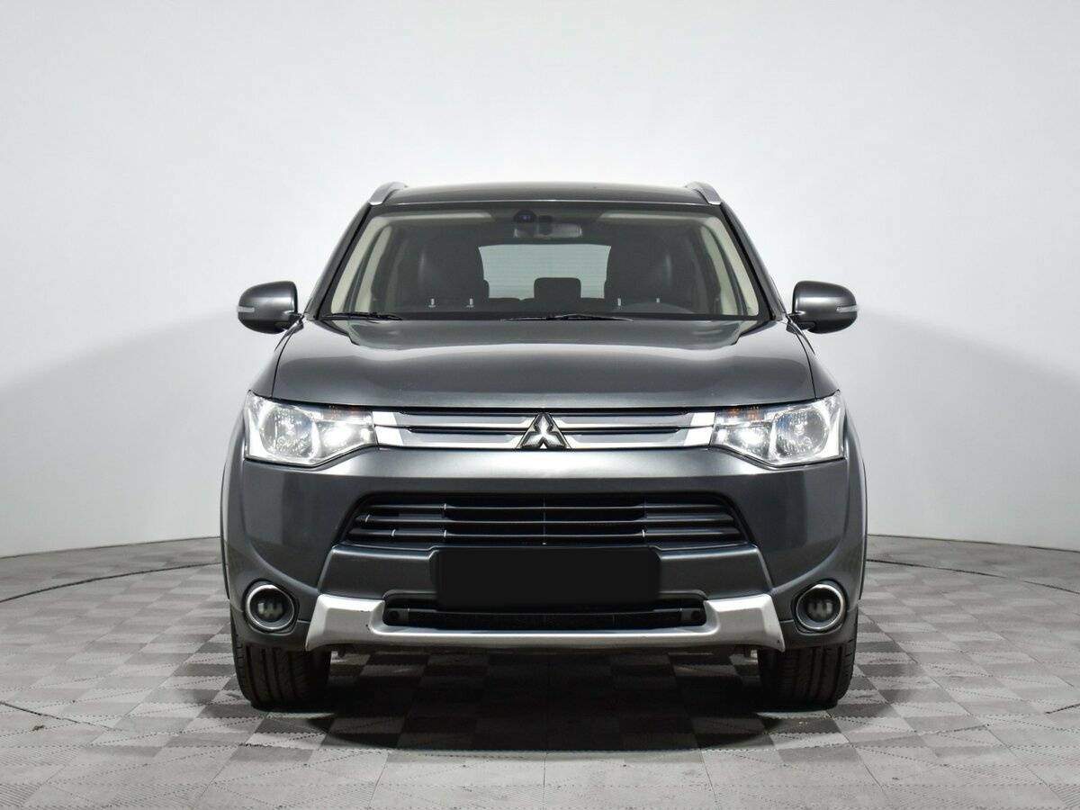 Mitsubishi Outlander 2014 года с пробегом. Фото: #1