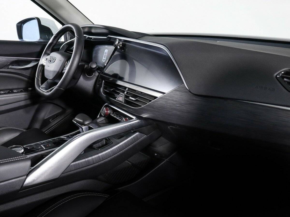 Geely Tugella 2022 года с пробегом. Фото: #8