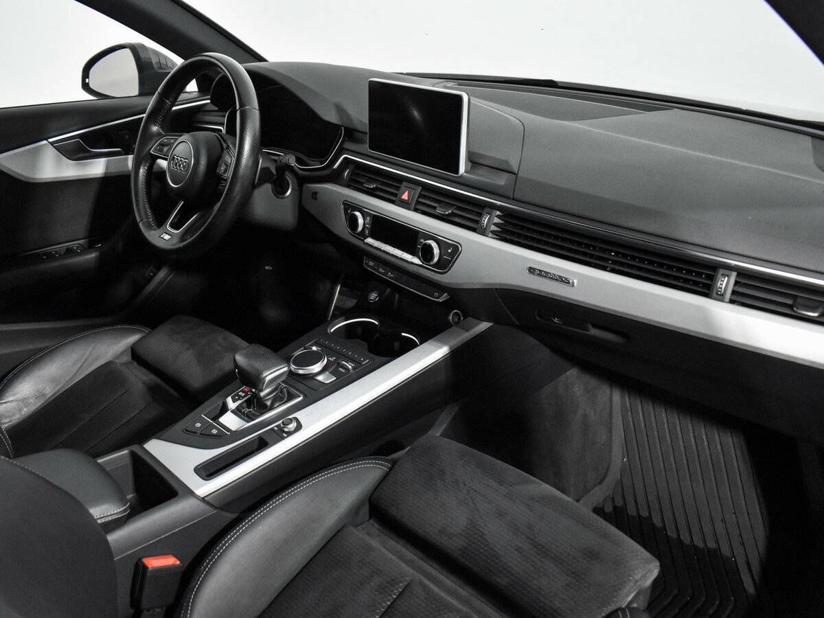 Audi A4 2016 года с пробегом. Фото: #12