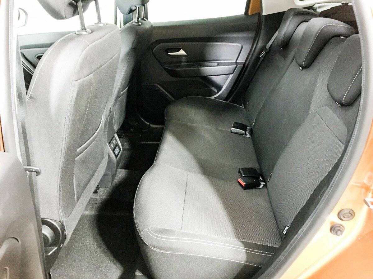 Б/У Рено Дастер 2021 года. Фото: #9