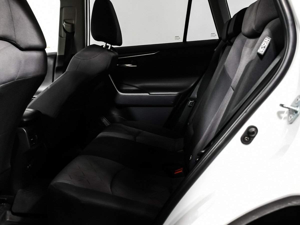 Toyota RAV4 2021 года с пробегом. Фото: #13