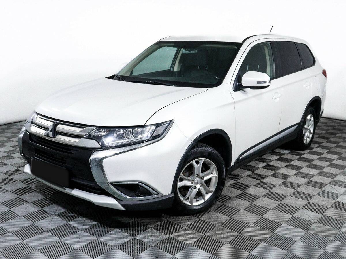 Mitsubishi Outlander 2015 года с пробегом. Фото: #13