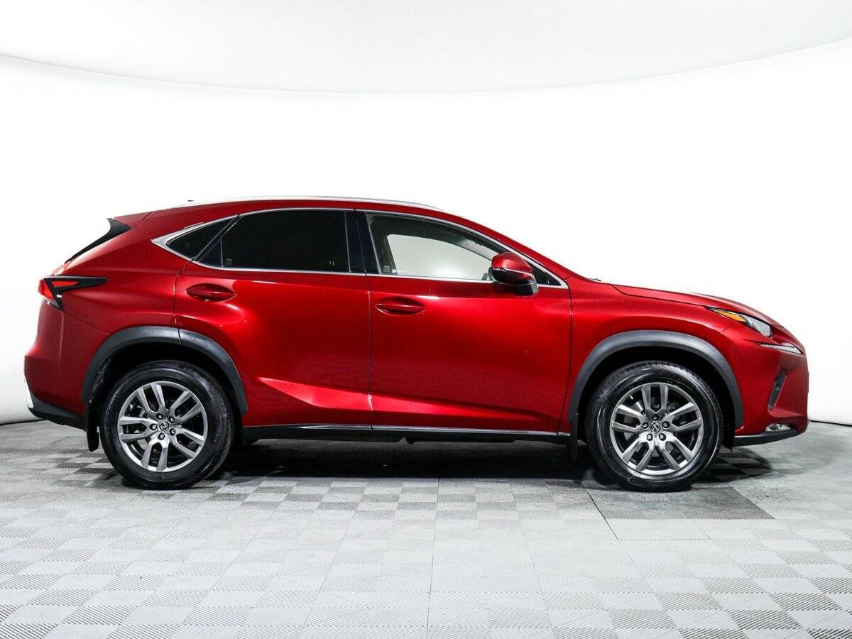 Lexus NX 2018 года с пробегом. Фото: #3