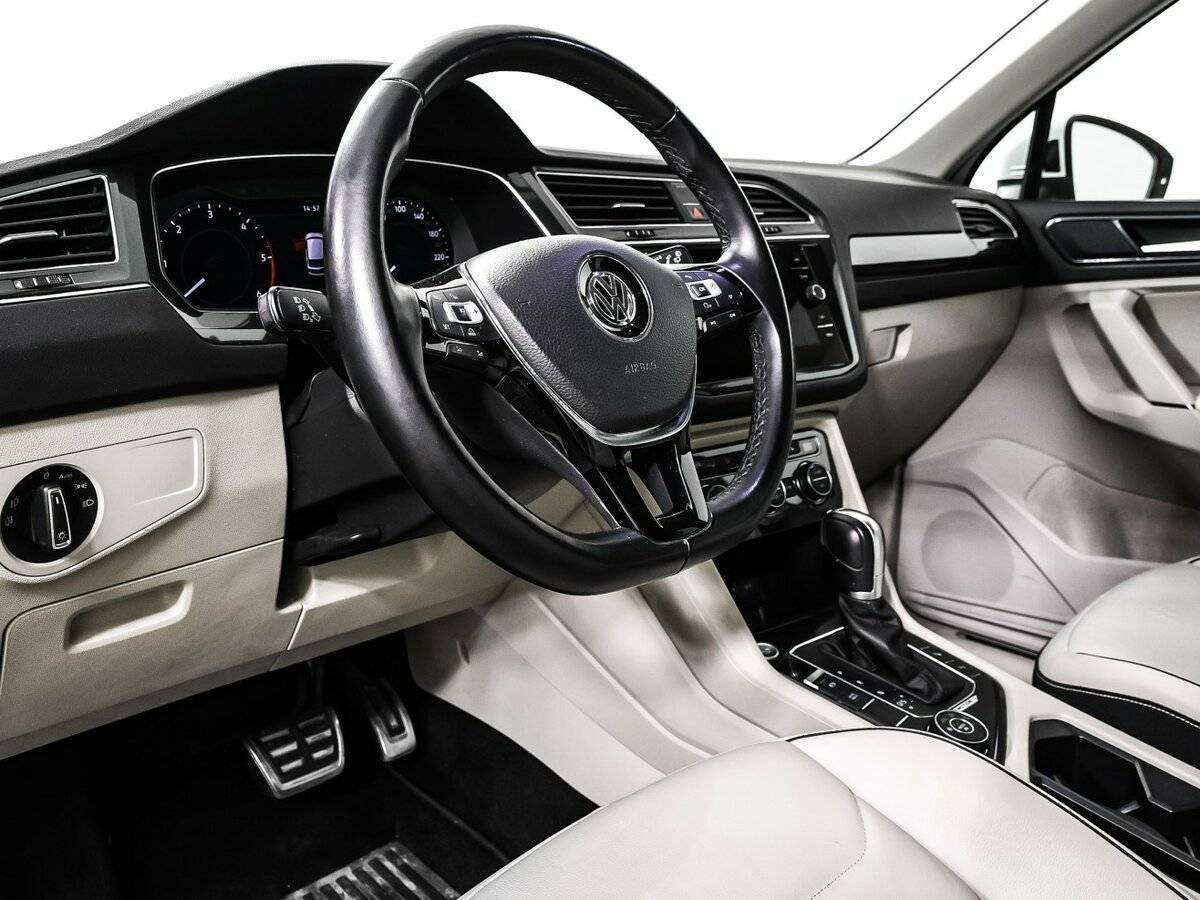 Volkswagen Tiguan 2018 года с пробегом. Фото: #12