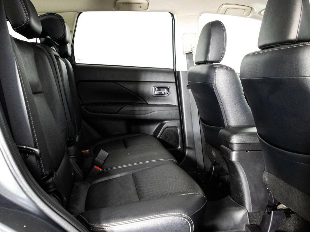 Mitsubishi Outlander 2014 года с пробегом. Фото: #11