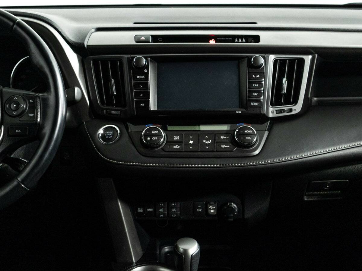 Toyota RAV4 2017 года с пробегом. Фото: #13