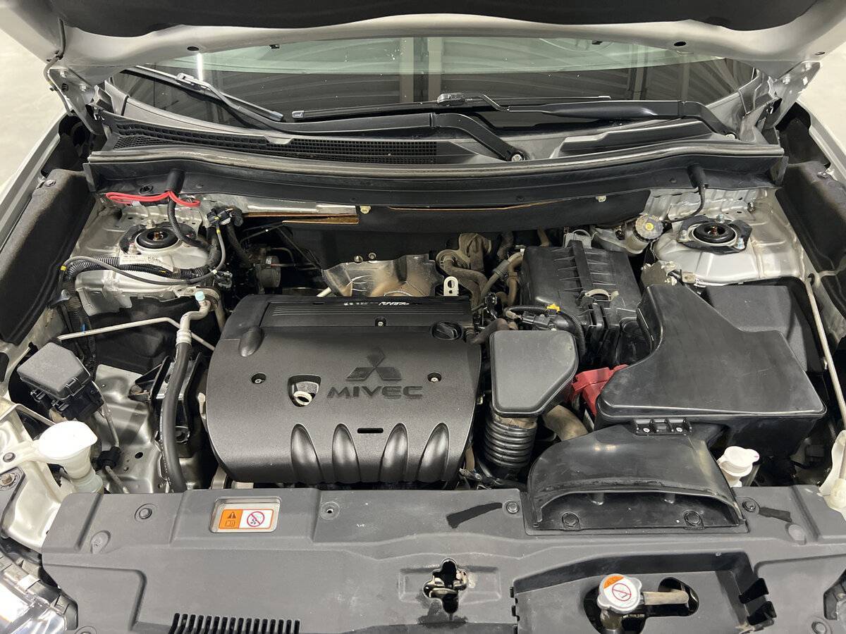 Mitsubishi Outlander 2017 года с пробегом. Фото: #8