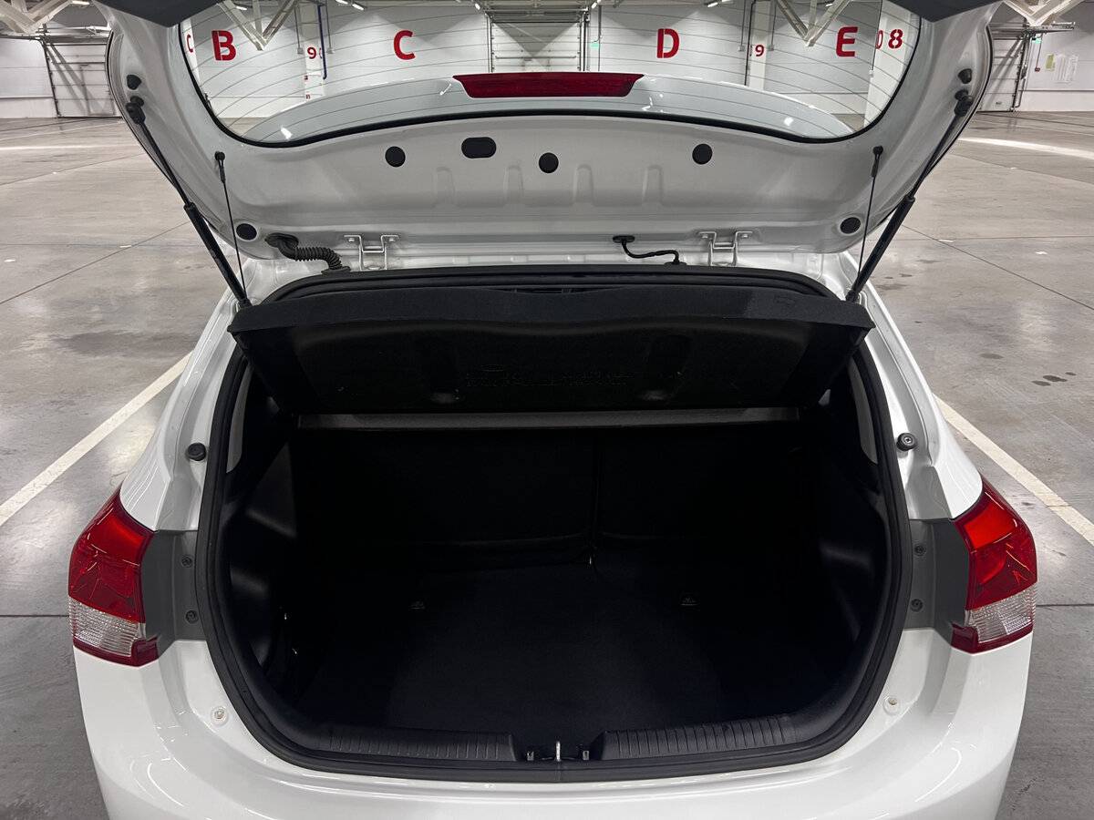 Б/У Киа Рио 2015 года. Фото: #9