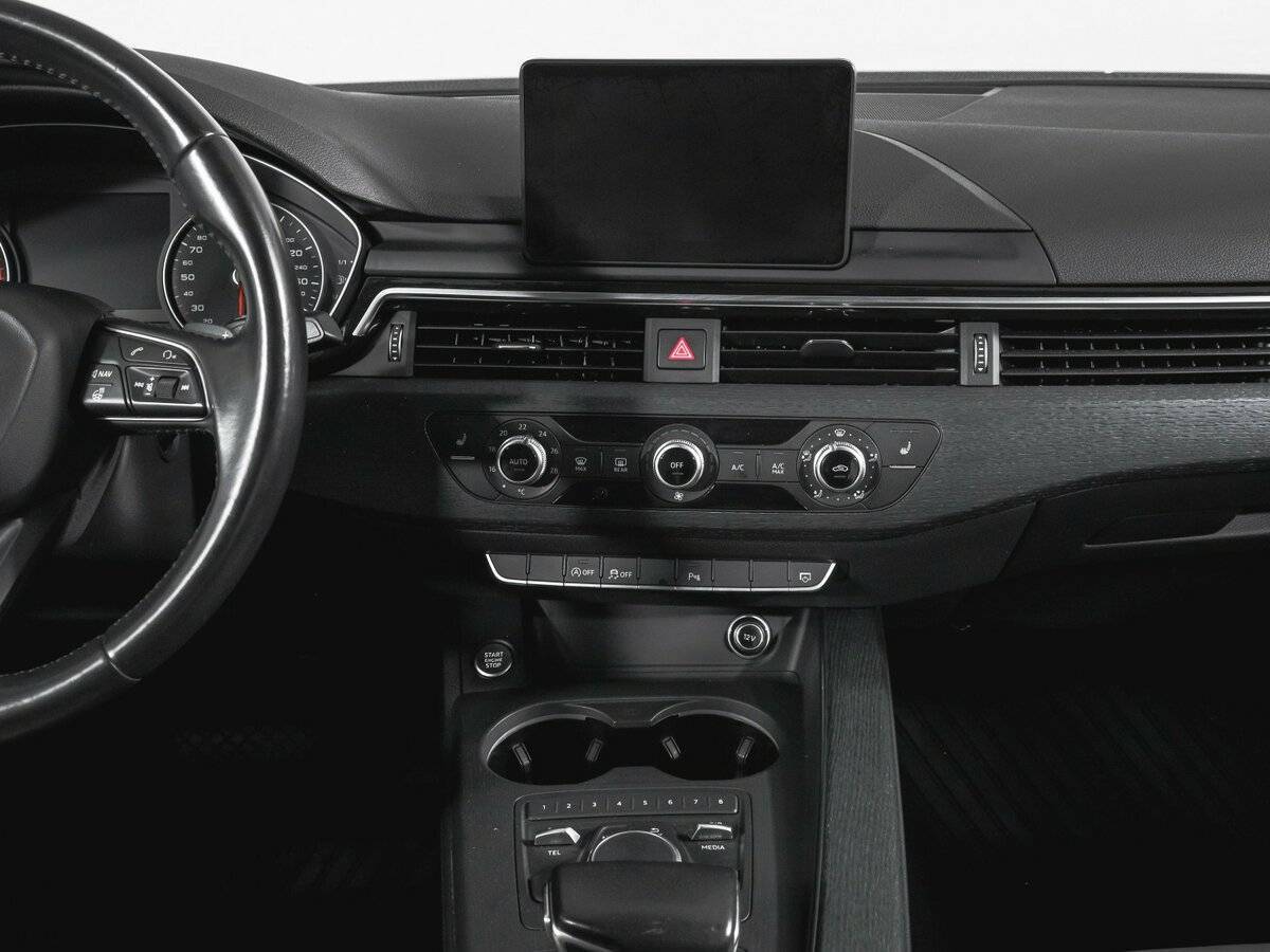 Audi A4 2017 года с пробегом. Фото: #12