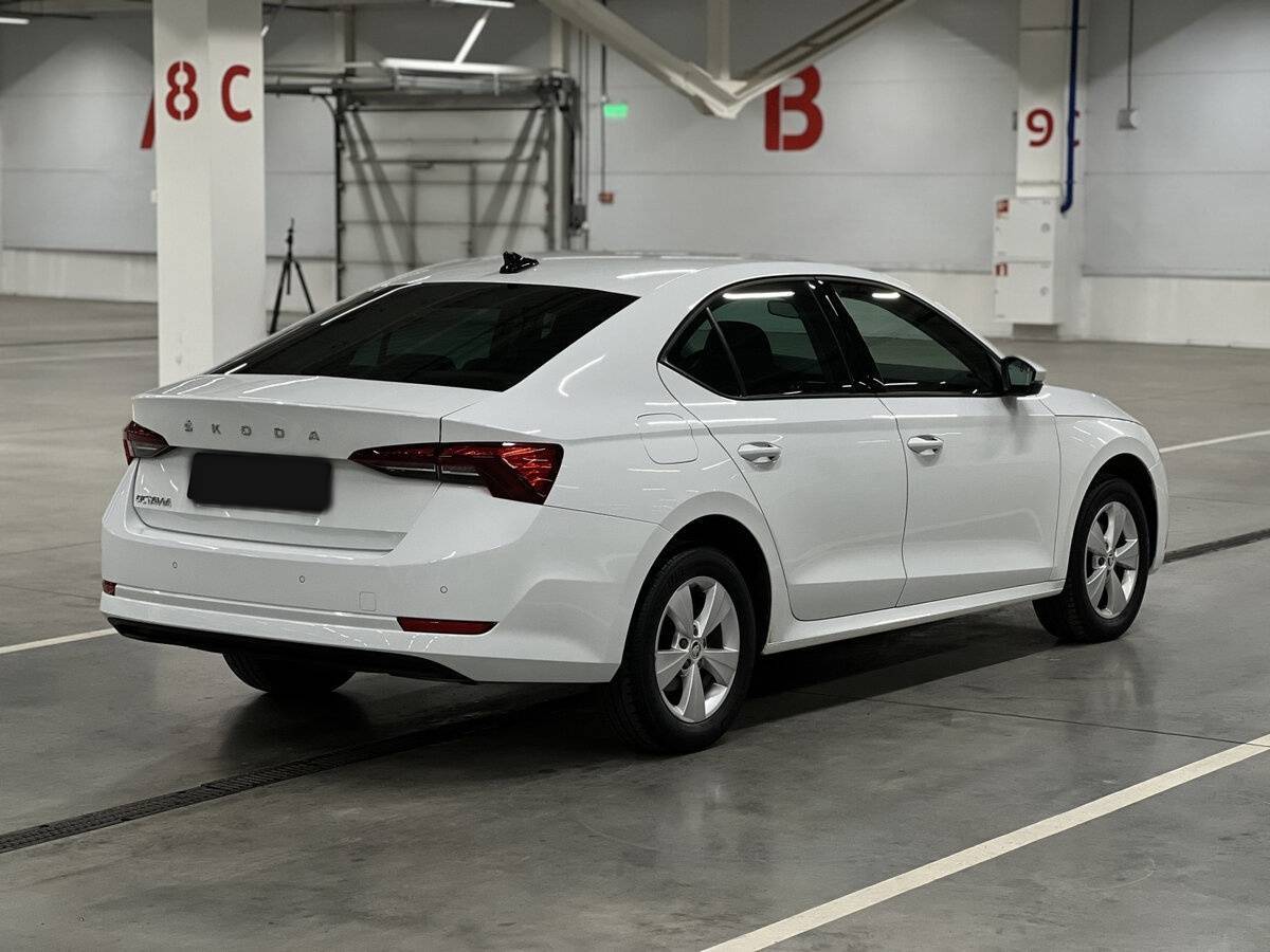 Б/У Шкода Октавия 2020 года. Фото: #4