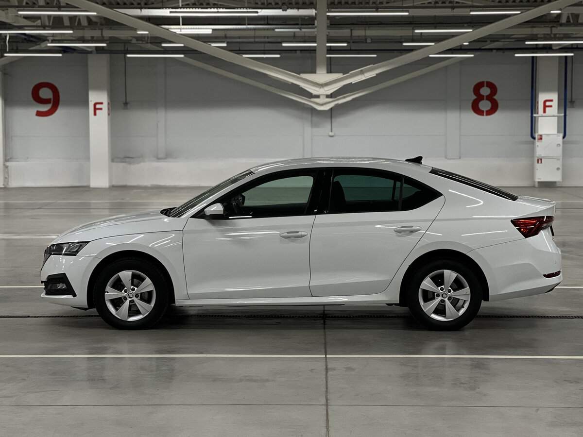 Б/У Шкода Октавия 2020 года. Фото: #7