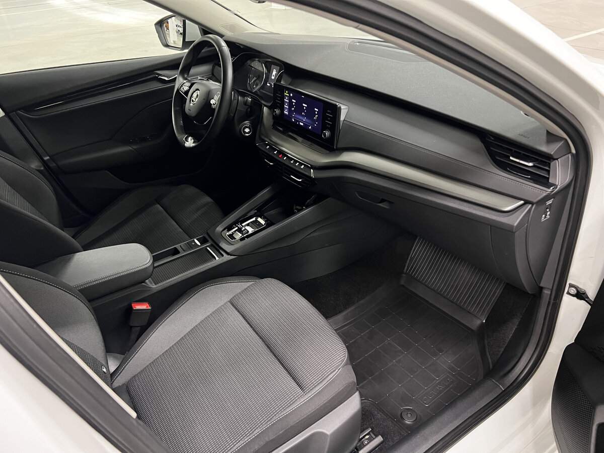 Б/У Шкода Октавия 2020 года. Фото: #10