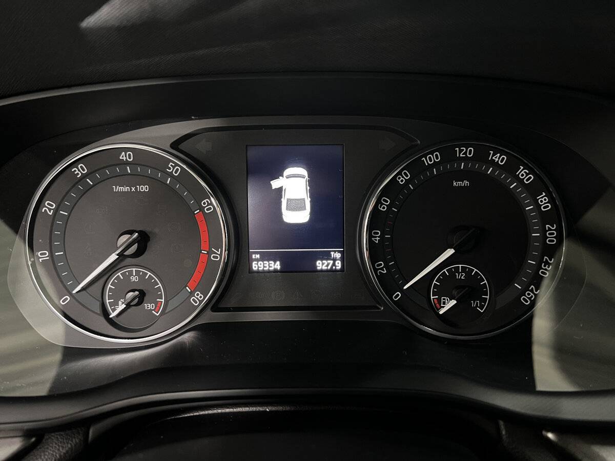 Б/У Шкода Октавия 2020 года. Фото: #12