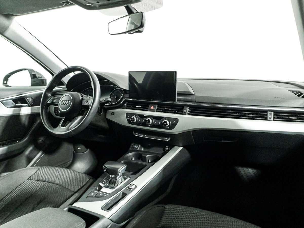 Audi A4 2020 года с пробегом. Фото: #8