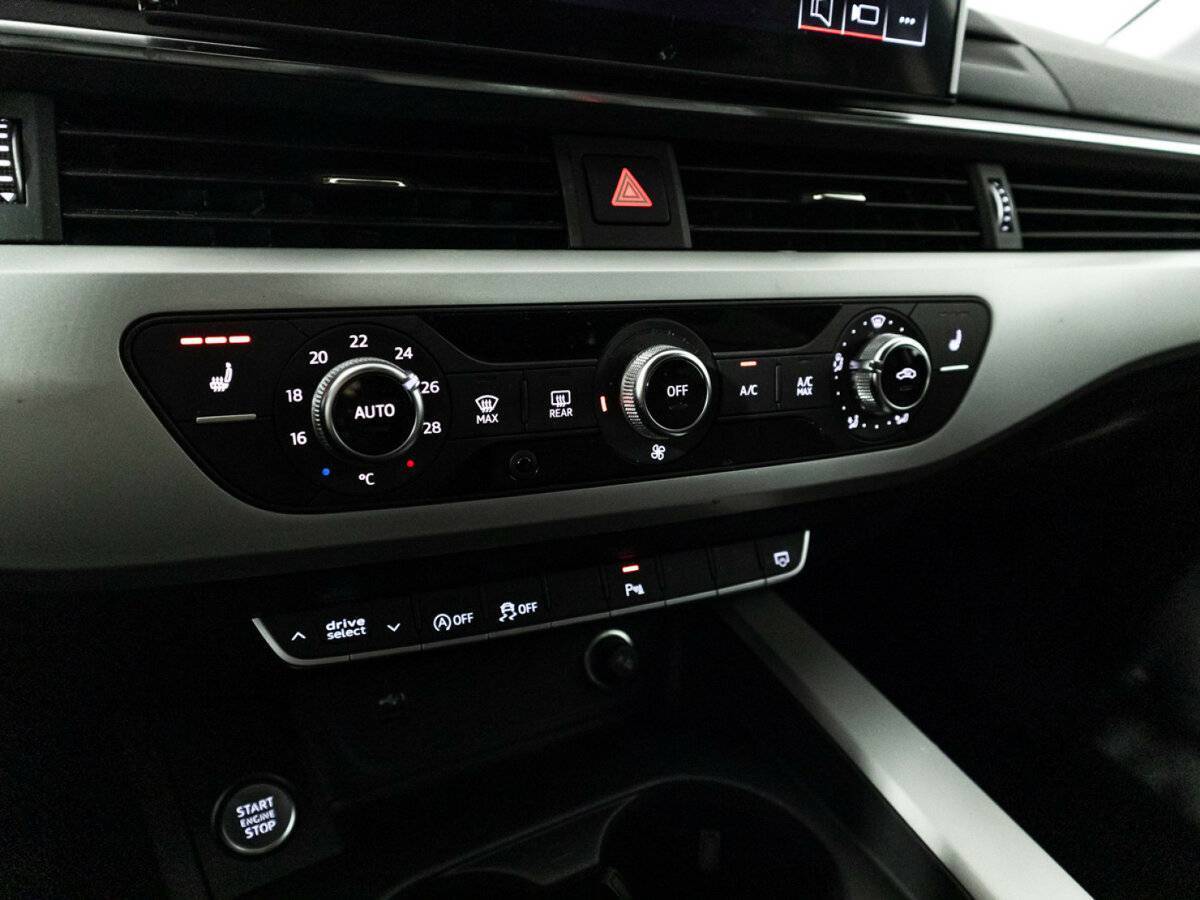 Audi A4 2020 года с пробегом. Фото: #17